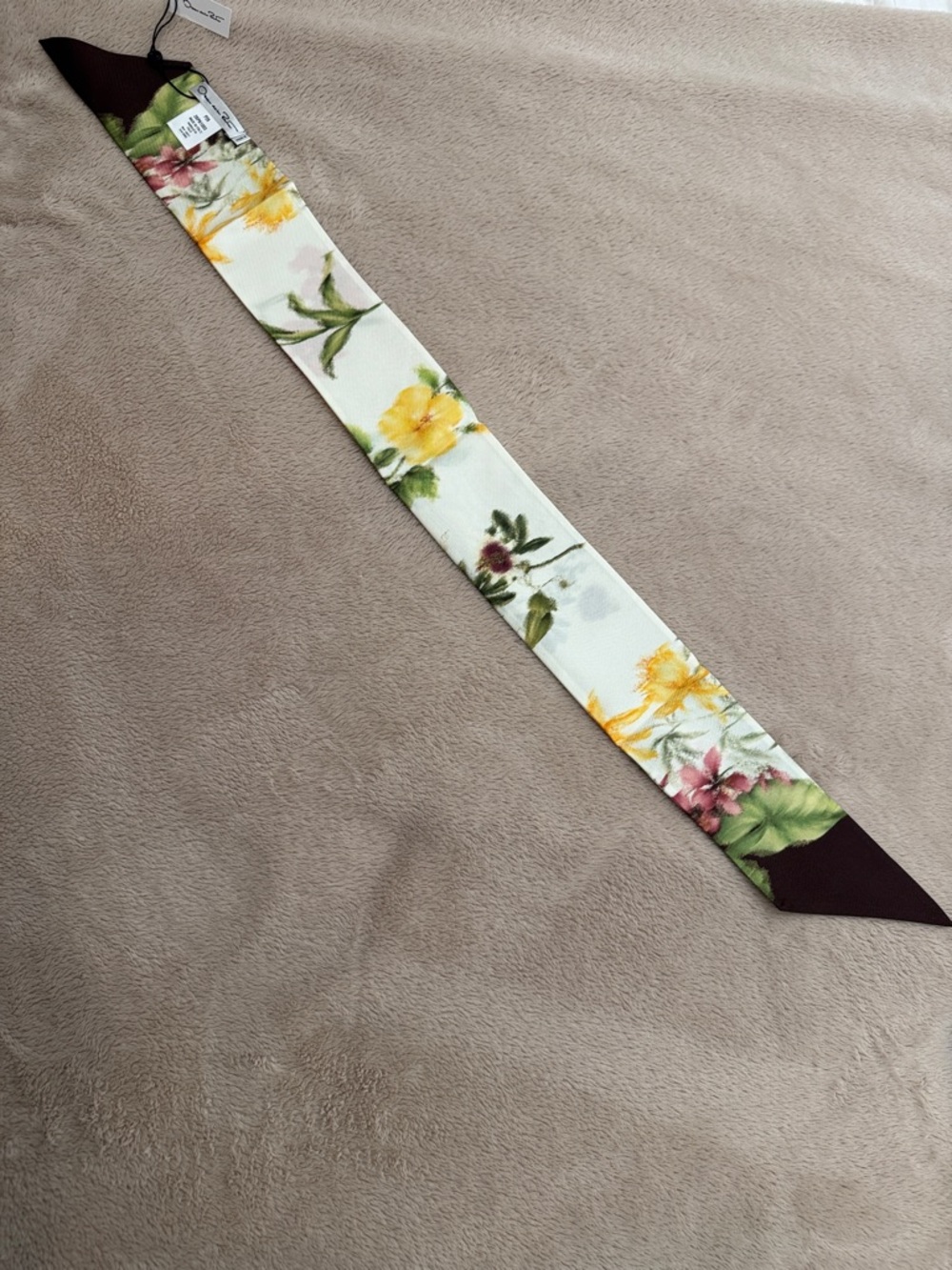 Oscar de la Renta Floral Satin Twilly in White, Green & Brown - Picture 4 of 6
